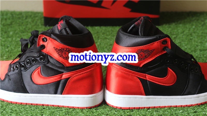 Authentic Air Jordan 1 Retro Satin Banned